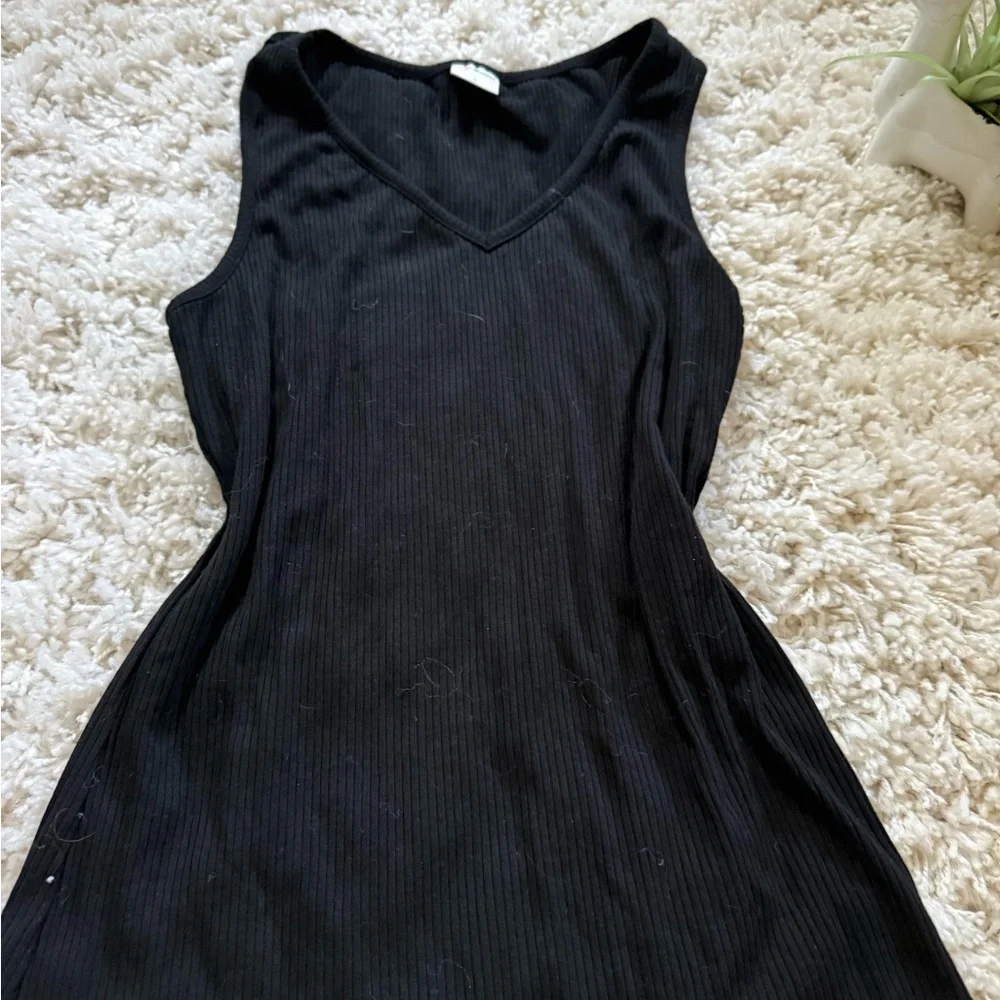 WIHOLL Black Ribbed Tank Top - Picture 1 of 5